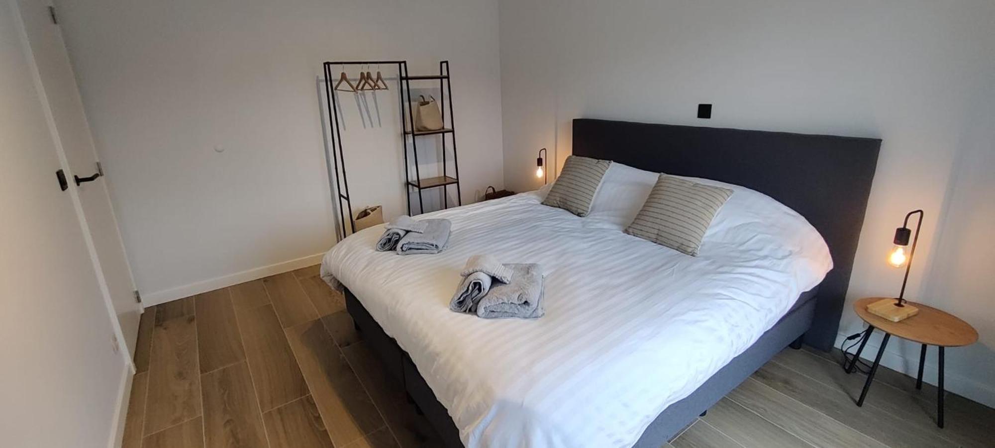 Luxueus, Ruim Appartement Op 350M Van Het Strand Oostende Buitenkant foto