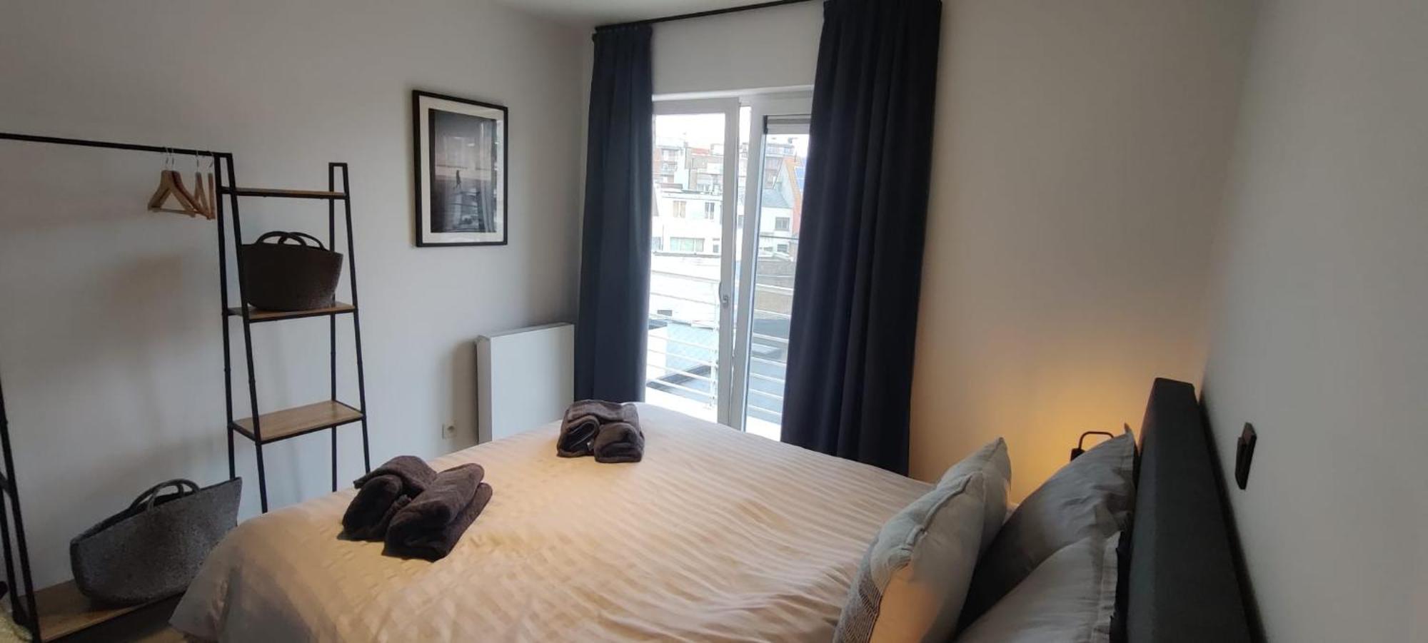 Luxueus, Ruim Appartement Op 350M Van Het Strand Oostende Buitenkant foto