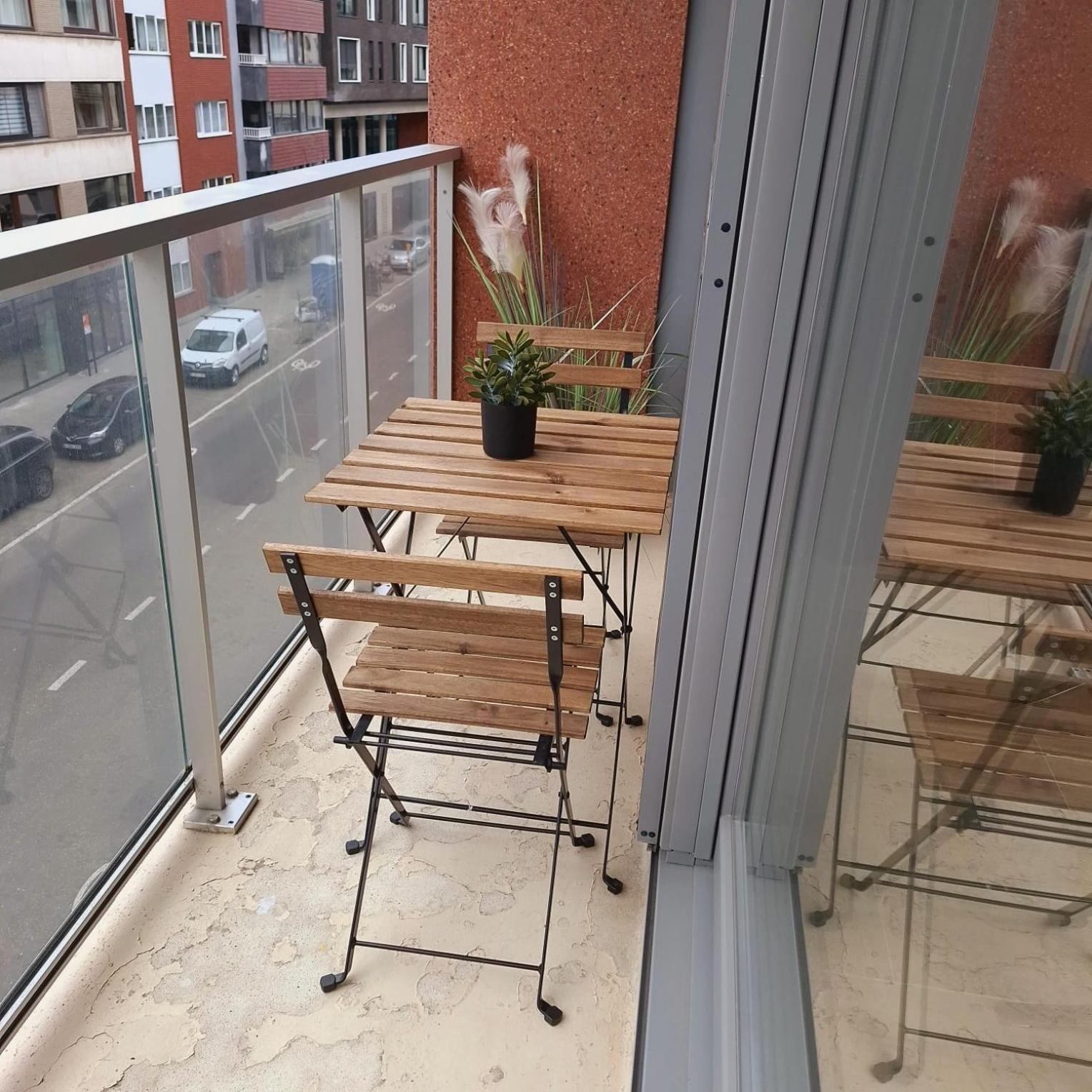 Luxueus, Ruim Appartement Op 350M Van Het Strand Oostende Buitenkant foto